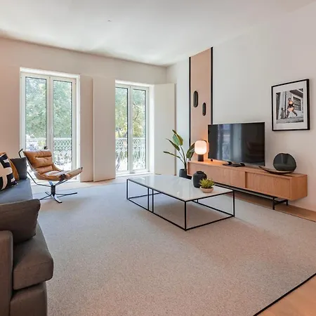 Liberdade Elegance W/rooftop Pool By Lovelystay Apartamento *