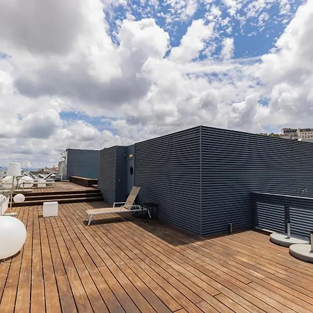 Liberdade Elegance W/rooftop Pool By Lovelystay Lisbon