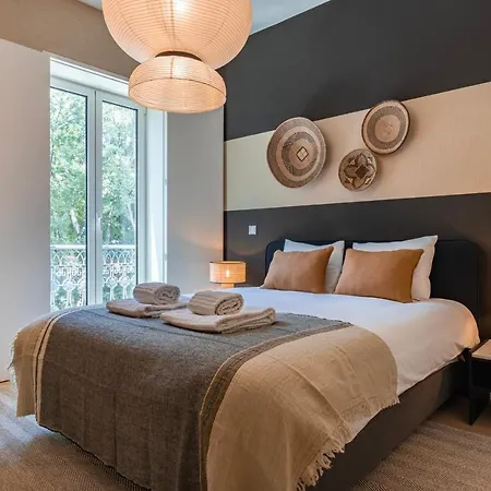 Apartment Liberdade Elegance W/rooftop Pool By Lovelystay *