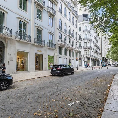 Apartment Liberdade Elegance W/rooftop Pool By Lovelystay *