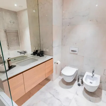 Liberdade Elegance W/rooftop Pool By Lovelystay Lissabon